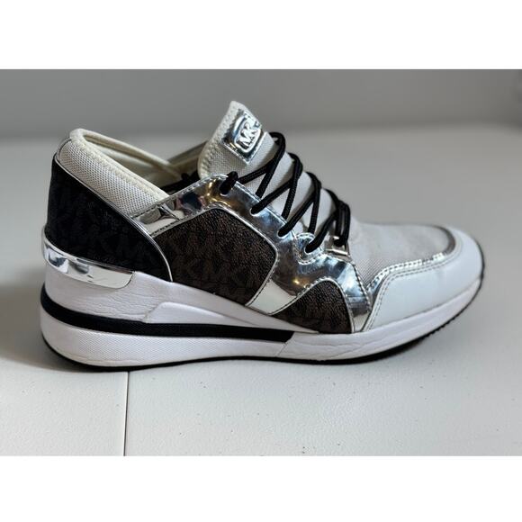 MICHAEL Michael Kors white wedge sneaker animal print & silver trim Sz 7 - Picture 2 of 14